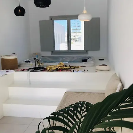 Quartano Luxury Cycladic Residence, Adults Only Náousa