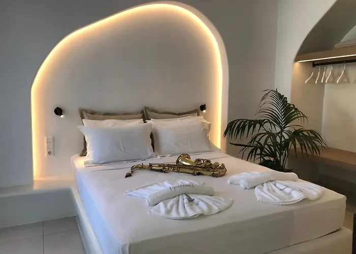 Quartano Luxury Cycladic Residence, Adults Only 3* Νάουσα